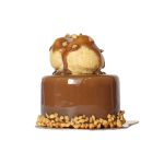 Profiterol – rafinament în fiecare mușcătură, un desert spectaculos și delicat care transformă orice moment într‑o experiență memorabilă.